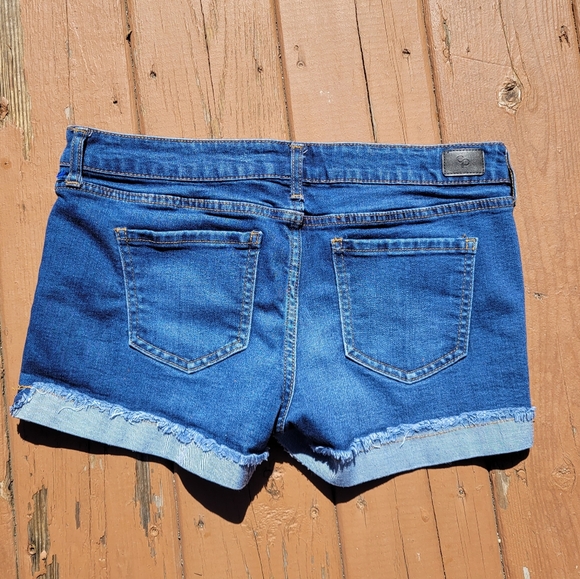 Celebrity Pink Flip Fray Denim Shorts Sz  28 - Picture 2 of 6